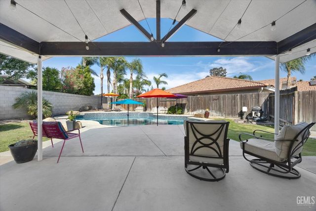 14508 Harvest Crest Avenue, Bakersfield, CA 93314