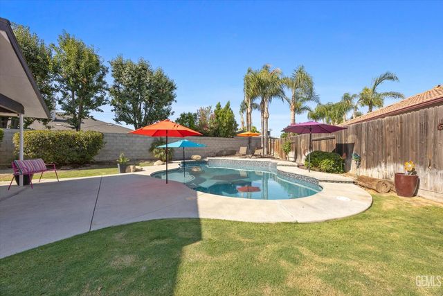 14508 Harvest Crest Avenue, Bakersfield, CA 93314