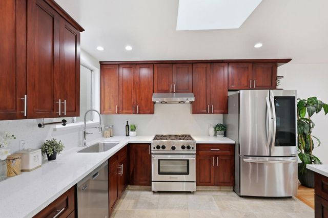 412 University Street, San Francisco, CA 94134