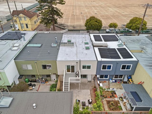 412 University Street, San Francisco, CA 94134