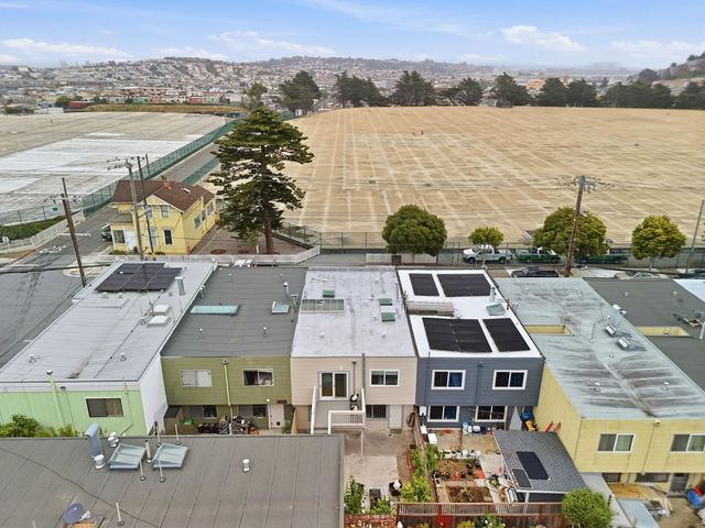 412 University Street, San Francisco, CA 94134