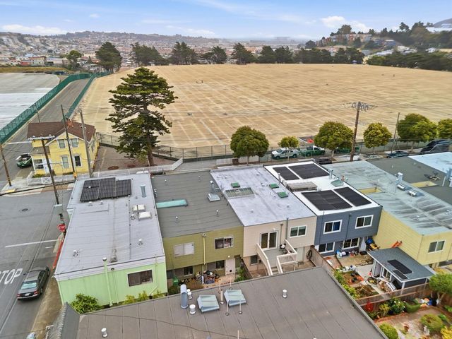412 University Street, San Francisco, CA 94134
