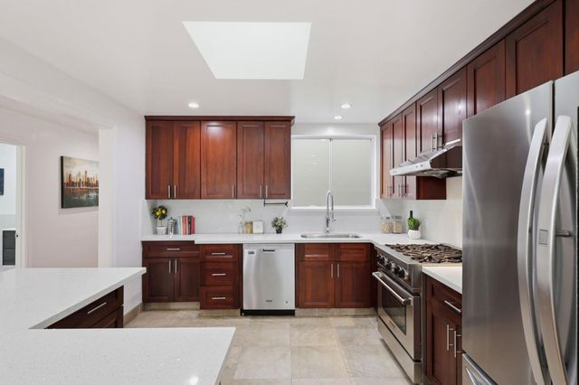 412 University Street, San Francisco, CA 94134