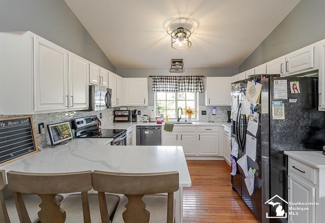 155 Caribou Run Road, Dundee, MI 48131