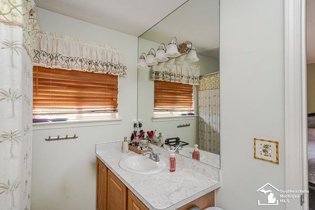 155 Caribou Run Road, Dundee, MI 48131