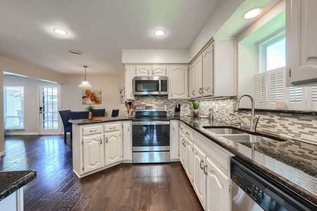 106 Waits Circle, Garland, TX 75043
