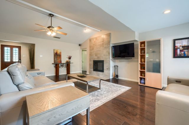 106 Waits Circle, Garland, TX 75043