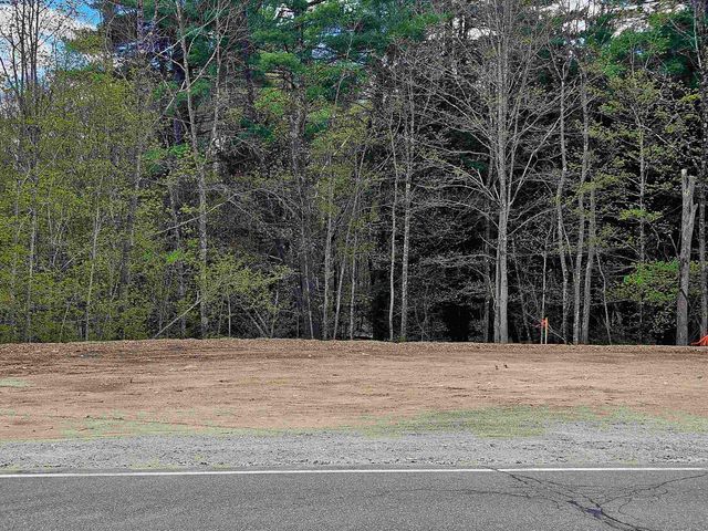 86 Spring Street, Farmington, NH 03835