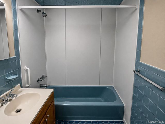 2043 Mayflower Avenue, Bronx, NY 10461