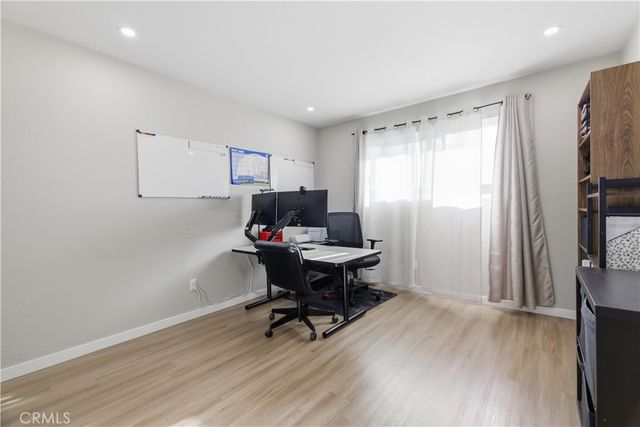 5535 Ackerfield Avenue 28, Long Beach, CA 90805