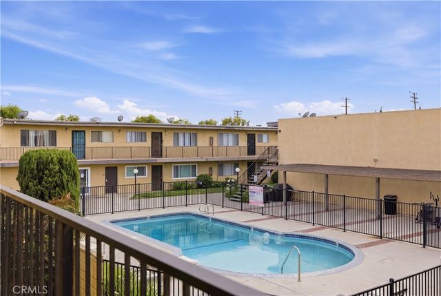 5535 Ackerfield Avenue 28, Long Beach, CA 90805