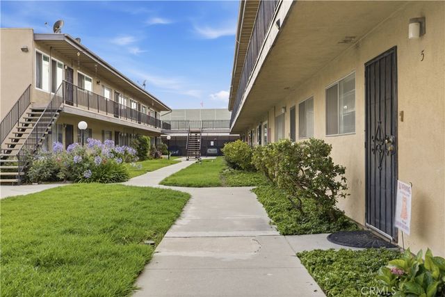 5535 Ackerfield Avenue 28, Long Beach, CA 90805