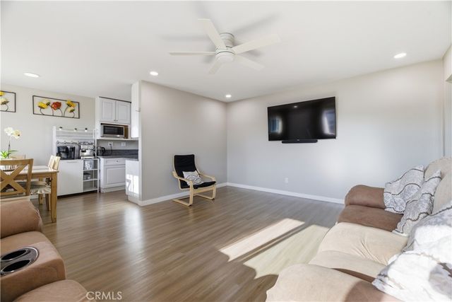 5535 Ackerfield Avenue 28, Long Beach, CA 90805