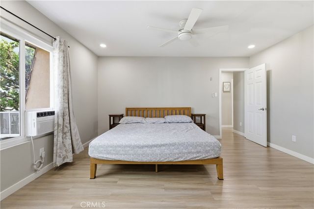 5535 Ackerfield Avenue 28, Long Beach, CA 90805