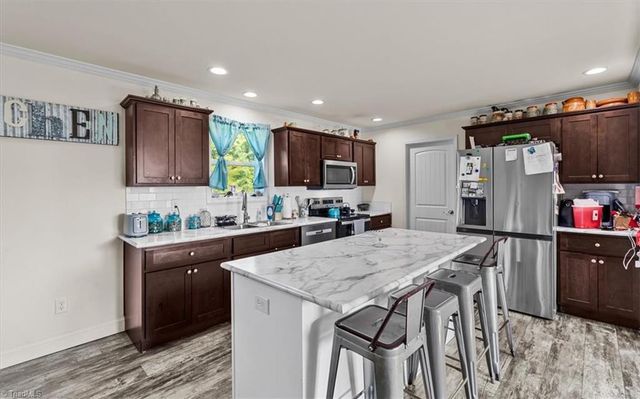 243 Blue Rose Lane, Lexington, NC 27295