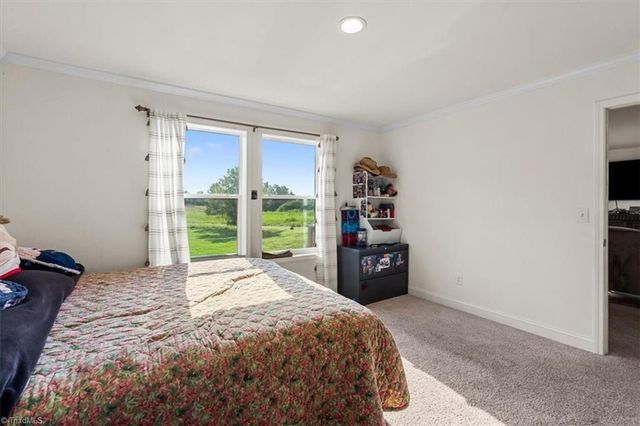 243 Blue Rose Lane, Lexington, NC 27295
