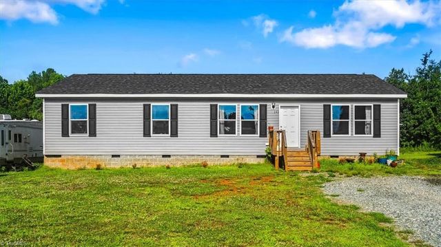 243 Blue Rose Lane, Lexington, NC 27295