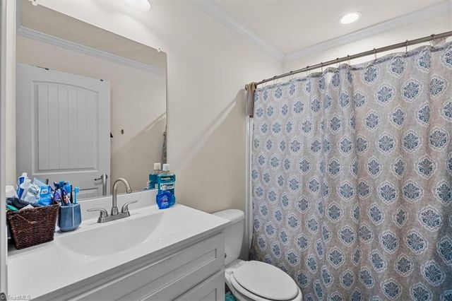 243 Blue Rose Lane, Lexington, NC 27295