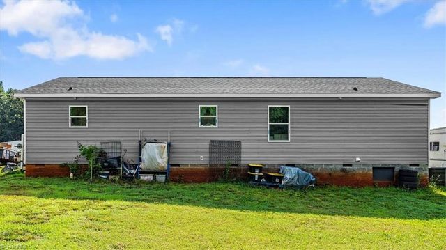 243 Blue Rose Lane, Lexington, NC 27295