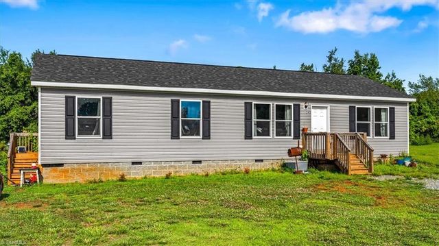 243 Blue Rose Lane, Lexington, NC 27295
