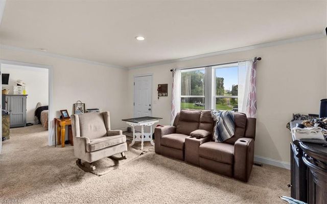 243 Blue Rose Lane, Lexington, NC 27295