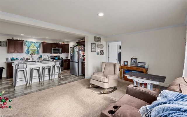 243 Blue Rose Lane, Lexington, NC 27295