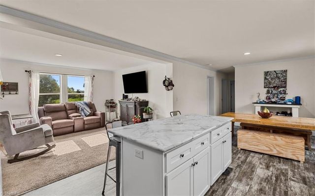 243 Blue Rose Lane, Lexington, NC 27295