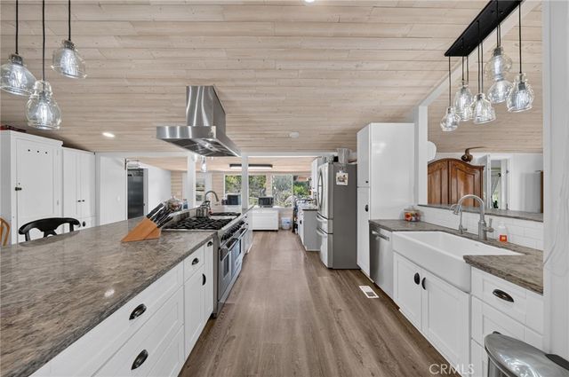 17535 Bear Valley Lane, Escondido, CA 92027
