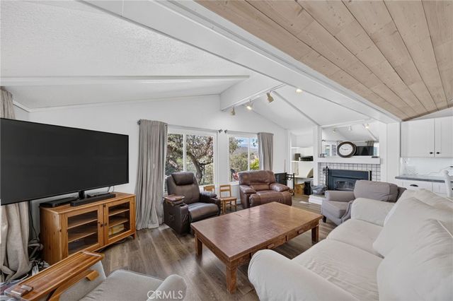 17535 Bear Valley Lane, Escondido, CA 92027