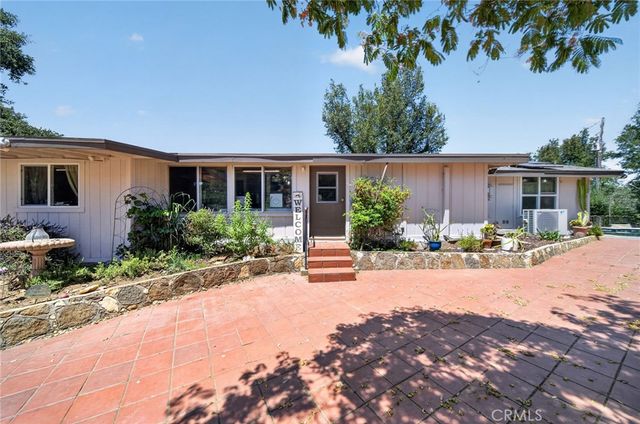 17535 Bear Valley Lane, Escondido, CA 92027