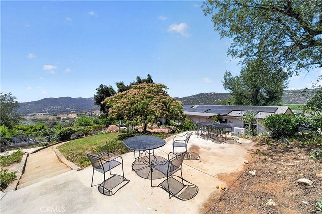 17535 Bear Valley Lane, Escondido, CA 92027