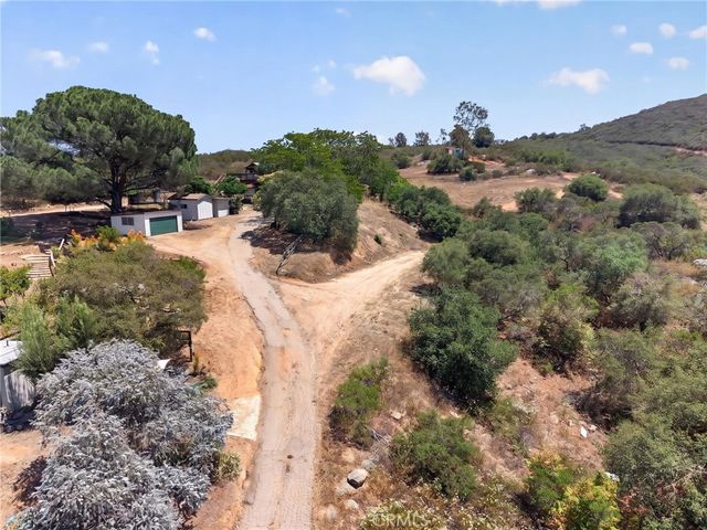17535 Bear Valley Lane, Escondido, CA 92027