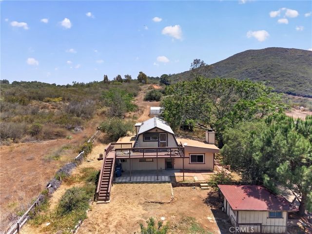 17535 Bear Valley Lane, Escondido, CA 92027
