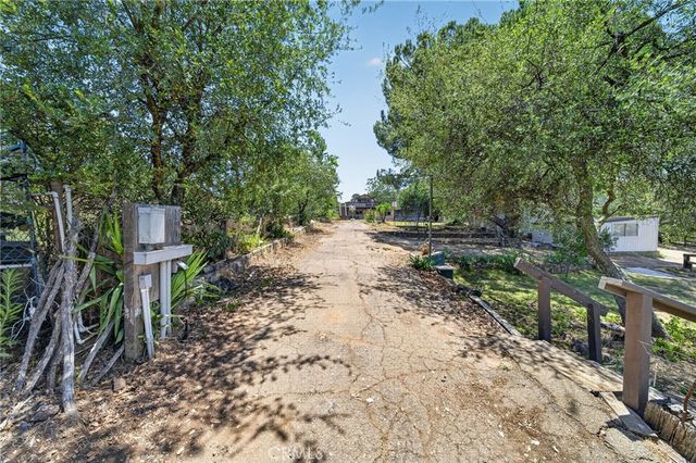 17535 Bear Valley Lane, Escondido, CA 92027
