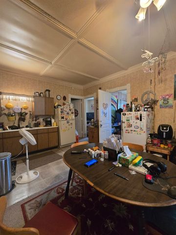 415 E Harris Street, Cadillac, MI 49601