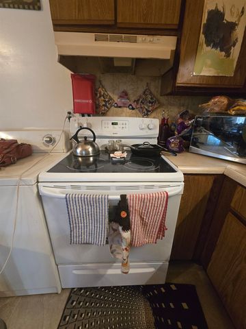 415 E Harris Street, Cadillac, MI 49601