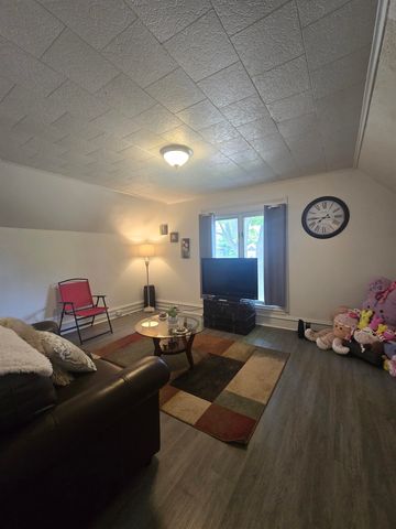 415 E Harris Street, Cadillac, MI 49601