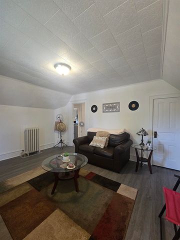 415 E Harris Street, Cadillac, MI 49601