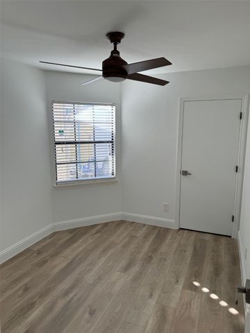 4522 Jenkins Street, The Colony, TX 75056