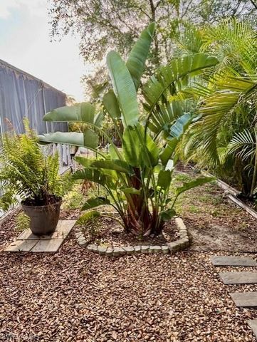 1113 32nd ST, Cape Coral, FL 33909