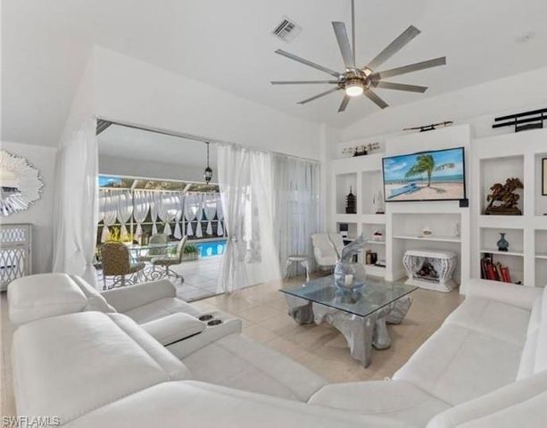 1113 32nd ST, Cape Coral, FL 33909