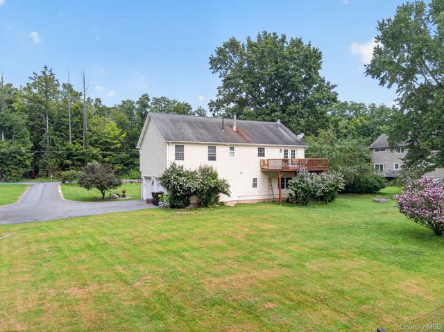 59 Gillespie Street, Pine Bush, NY 12566