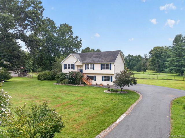 59 Gillespie Street, Pine Bush, NY 12566