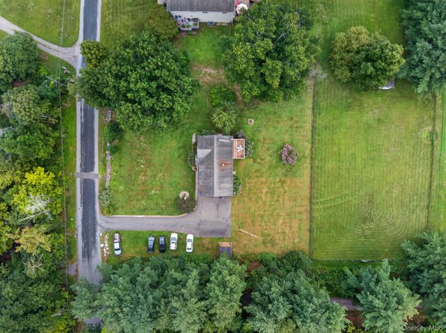 59 Gillespie Street, Pine Bush, NY 12566