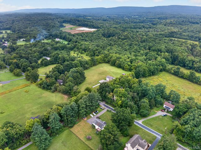 59 Gillespie Street, Pine Bush, NY 12566