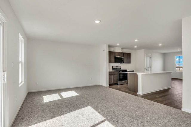 431 lakeshore Court, St. Charles, IL 60174