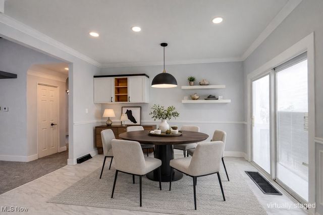 231 E Dresden Avenue, Akron, OH 44301