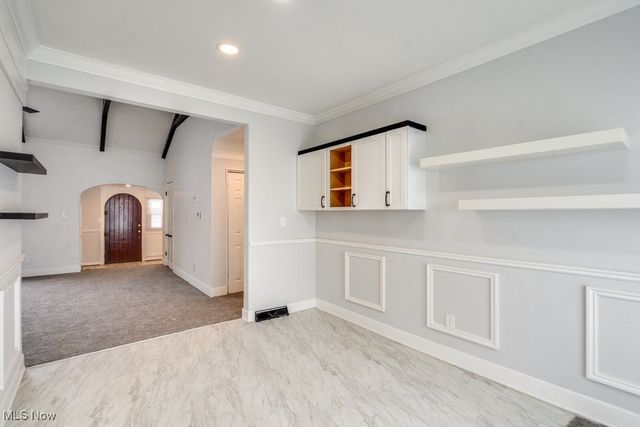 231 E Dresden Avenue, Akron, OH 44301