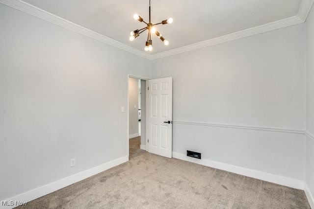 231 E Dresden Avenue, Akron, OH 44301