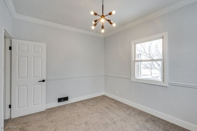 231 E Dresden Avenue, Akron, OH 44301